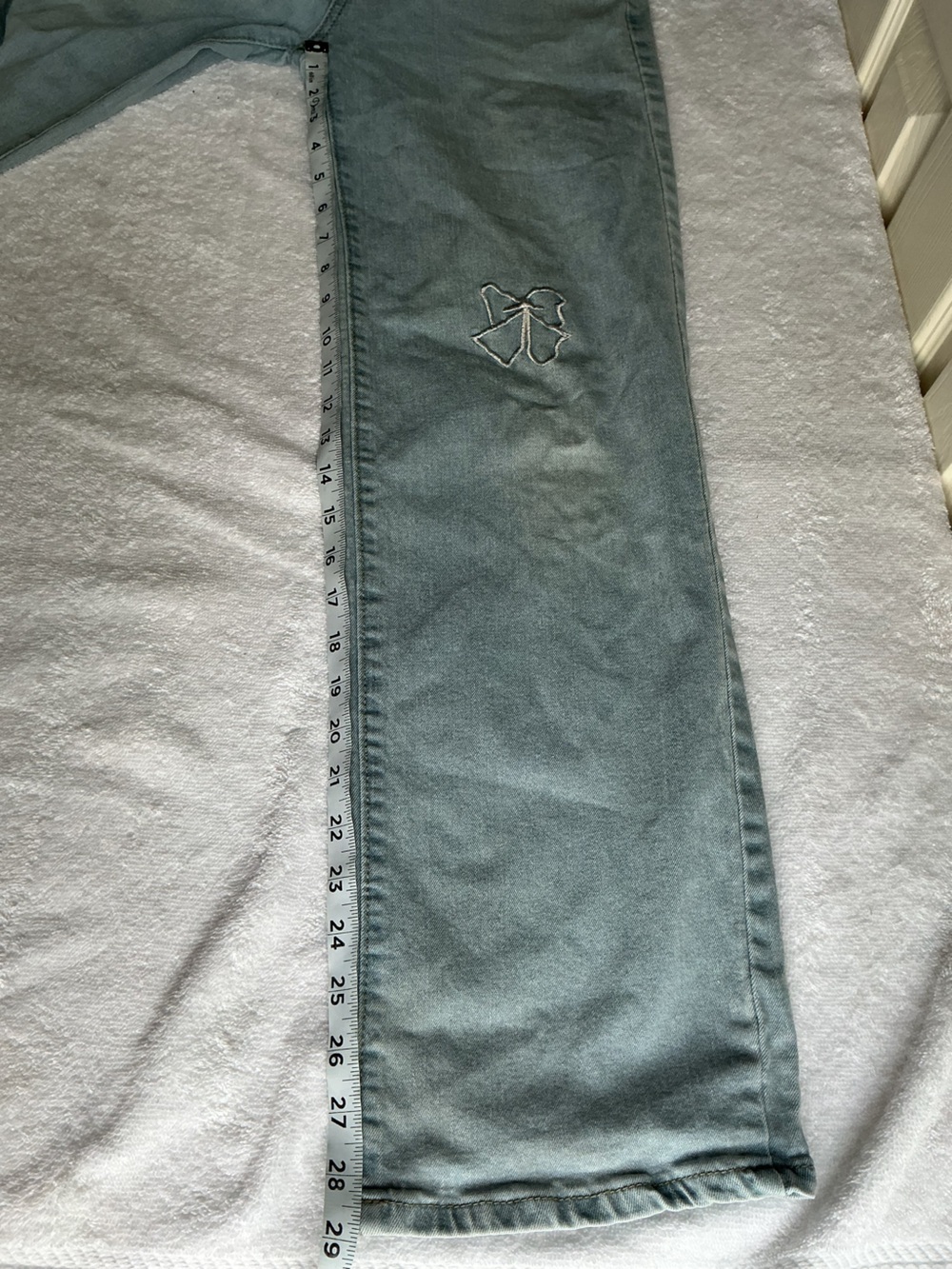Light Blue Women's Straight-Leg Jeans with Subtle Embroidered Details r - Picture 5 of 14